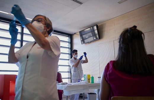 Dünya genelinde koronavirüsü atlatanların sayısı 90 milyonu geçti