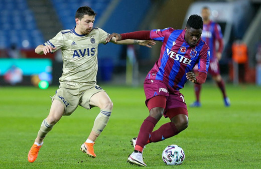 Mert Hakan ve Serdar Aziz'den Fenerbahçe'ye kötü haber