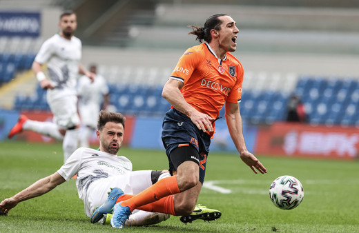 Son şampiyon Başakşehir'in kötü gidişi Konyaspor karşısında da sürdü