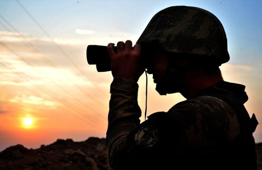 MSB: Suriye'den Türkiye'ye girmeye çalışan 2'si PKK'lı 9 kişi yakalandı