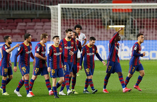 Barcelona 90+4'te direkten döndü! Sevilla'yı eledi ilk finalist oldu