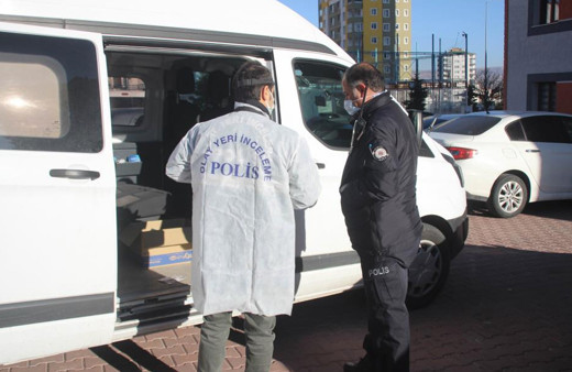 Kayseri'de 1 hafta önce boşanmışlardı! Eski koca 3 çocuğunun önünde kurşunladı