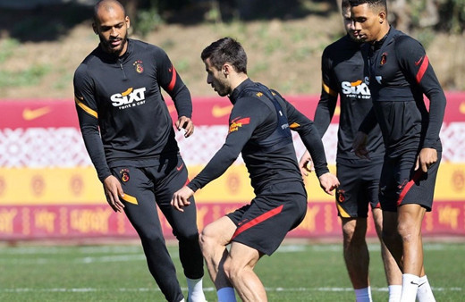 Galatasaray’da Saracchi takımla çalışmalara başladı