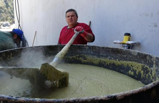 Aydın'da ata mesleğini sürdürüyor! 150 yıllık sırrı kimseye açıklamıyor