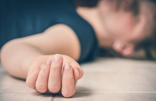 Annesinin cesedi 4 ay boyunca evde sakladı! Eve gelen ekipler şok oldu