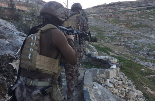 Şanlıurfa'da mağaraya 200 polisle kumar baskını: 29 gözaltı