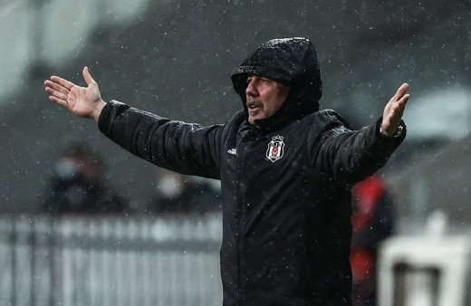 Sergen Yalçın: Kötü oynayan ve kaybeden hemen hakeme söyleniyor