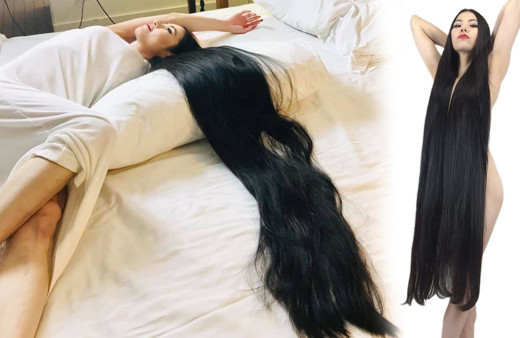 15 yıldır saçlarını kestirmedi gören şaştı kaldı! Saatler harcıyor 4 tarakla...