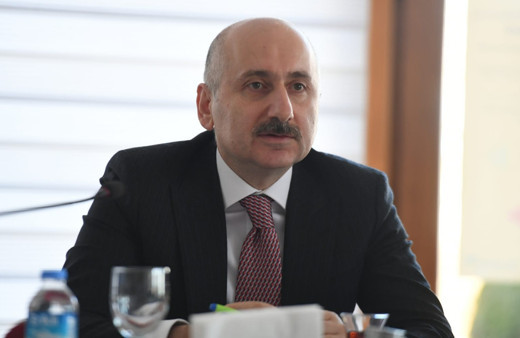 Bakan Karaismailoğu'ndan önemli açıklamalar: Devlet kuruş harcamadı şimdi para basıyor