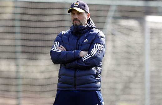 Fenerbahçe'de Erol Bulut'la yollar ayrılıyor mu? İşte Ali Koç'un kararı