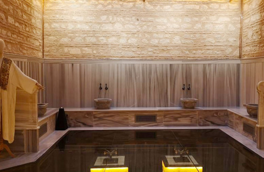 Üsküdar'da tarihi Selimiye Hamamı kütüphaneye dönüştürüldü