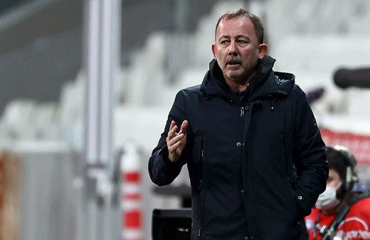 Sergen Yalçın'dan rekor! En uzun seriyi yakaladı