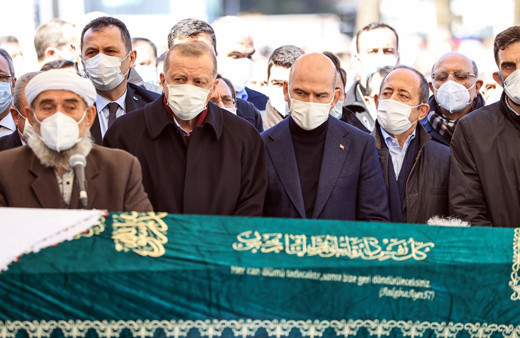 İçişleri Bakanı Süleyman Soylu'nun annesi Servet Soylu son yolculuğuna uğurlandı! Erdoğan yalnız bırakmadı