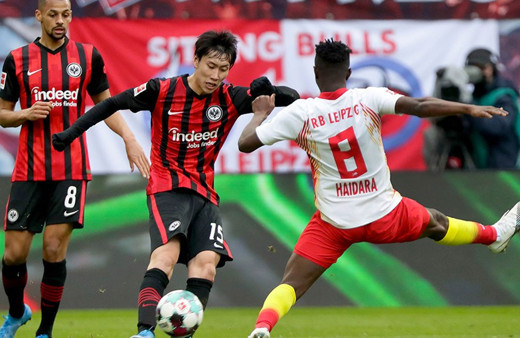 Leipzig'e şampiyonluk yolunda Frankfurt çelmesi