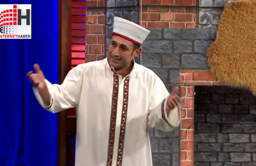 Güldür Güldür Show'daki parmak arası terlik giyen hoca