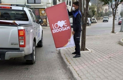 İzmir'de CHP'li belediye ile AK Parti arasında love Erdoğan gerilimi! Ancak cesedimizi çiğnersiniz