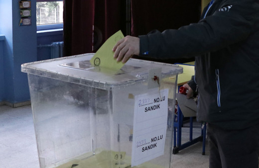 Son ankette şaşırtan sonuçlar yeni partiler erken seçim yeni anayasa seçim barajı