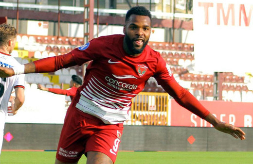 Boupendza transferinde Fenerbahçe'ye 7 rakip