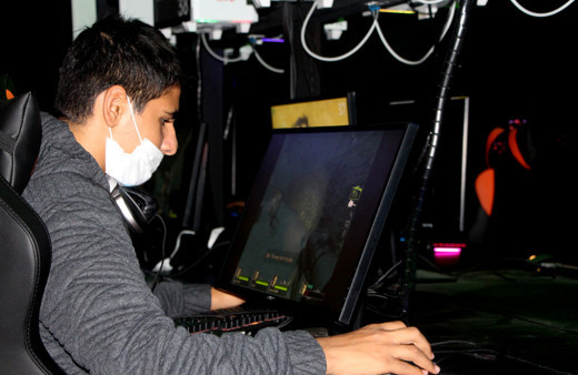 Adana'da salgında ilgi arttı! Oturdukları yerden 10 bin lira kazanıyorlar