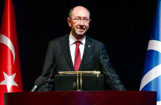 Eskişehir Anadolu Üniversitesi Rektörü Prof. Dr. Fuat Erdal Covid-19'a yakalandı