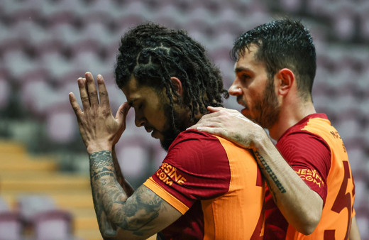 Galatasaray defansının 3 kilit ismi ismi cezalı duruma düştü