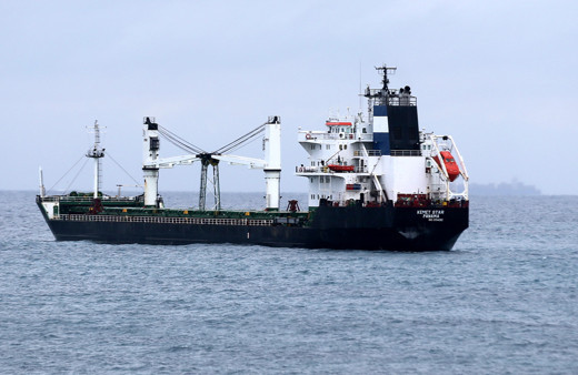 Çanakkale Bozcaada açıklarında kuru yük gemisi karaya oturdu