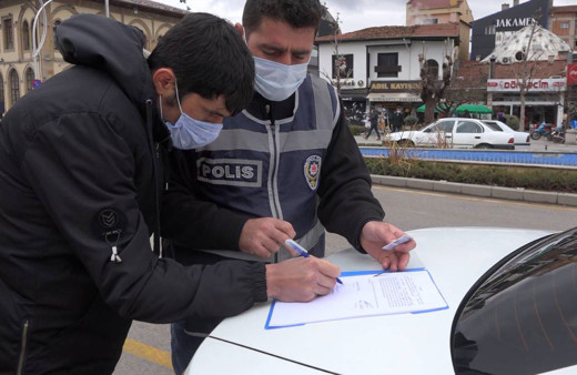 Çorum'da 6'ncı kez maskesiz yakalandı savunması pes dedirtti