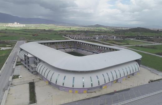 İzmir Tire'de 60 milyonluk hayalet stat! 1 yıldır maç oynanmadı