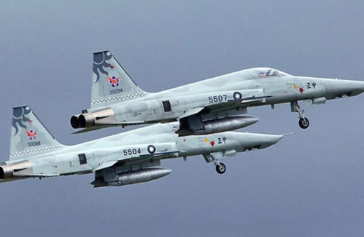 Tayvan'da iki F-5E çarpıştı