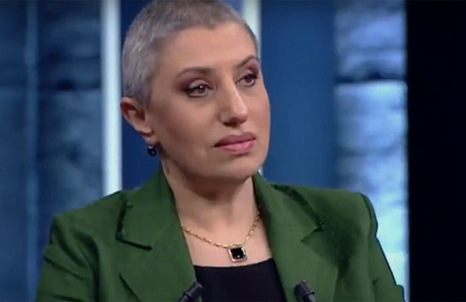 Elfin Tataroğlu canlı yayında Pınar Hacıbektaşoğlu'nu ağlattı