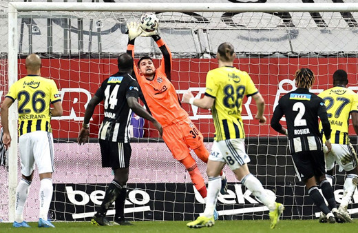 Ersin Destanoğlu'na İtalyan kancası! Derbide takip ettiler