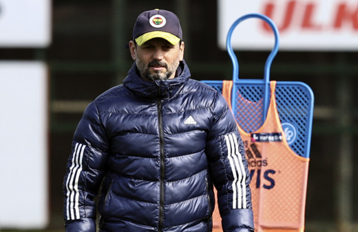 Fenerbahçe'de Erol Bulut ile yollar ayrıldı