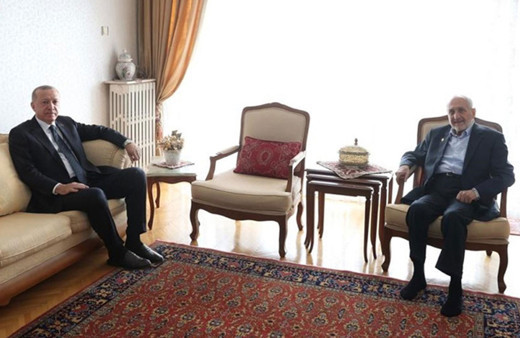 Saadet Partisi YİK Başkanı Oğuzhan Asiltürk, Erdoğan'ı arayıp tebrik etti