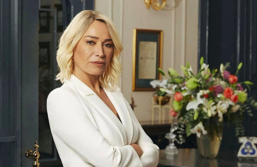 Demet Akbağ'ın başrolünde olduğu Akrep dizisine bomba bir oyuncu katıldı