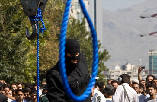 Dehşete düşüren olay! Şiddet gördüğü kocasını öldüren kadını kızı idam etti