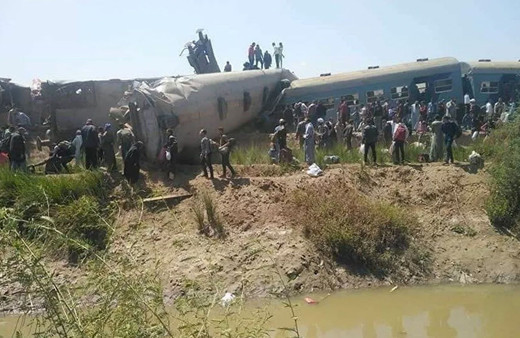 Mısır'da korkunç tren kazası: 32 ölü, onlarca yaralı