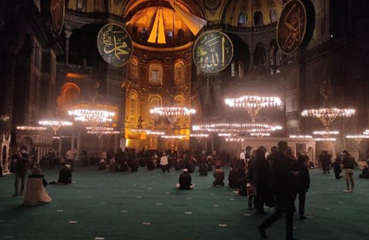Ayasofya Camii'nde 87 yıl sonra Berat Kandili heyecanı