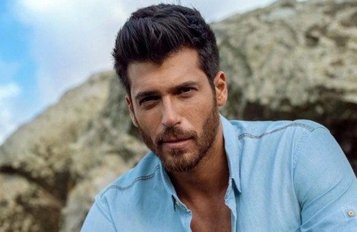 Can Yaman kız arkadaşı Diletta Leotta'nın annesiyle tanıştı