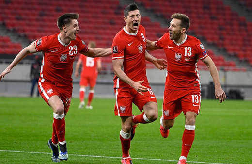 Lewandowski şov yaptı Polonya farka gitti! İşte gecenin sonuçları