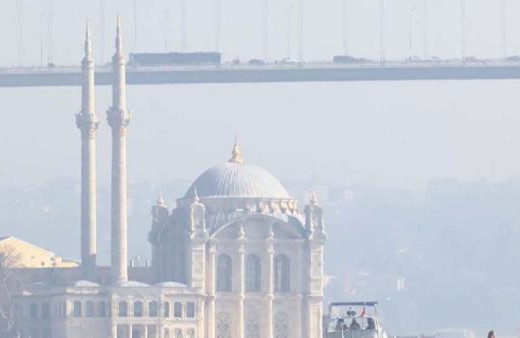 Haliç, Balat ve Karaköy...Hava kirliliği tarihi yapıları yok ediyor