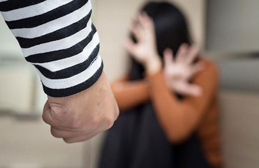 Aydın'da bir erkek eşini darp ederek öldürdü!