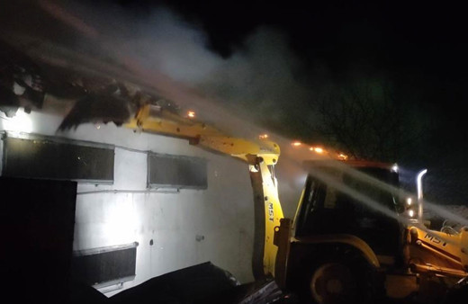 Yenişehir'de tavuk çiftliğinde yangın: 1500 tavuk telef oldu