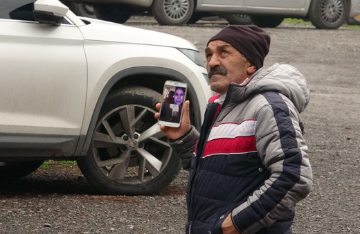 İstanbul Kartal'da pes dedirten olay! Eşine telefondan canlı izletti
