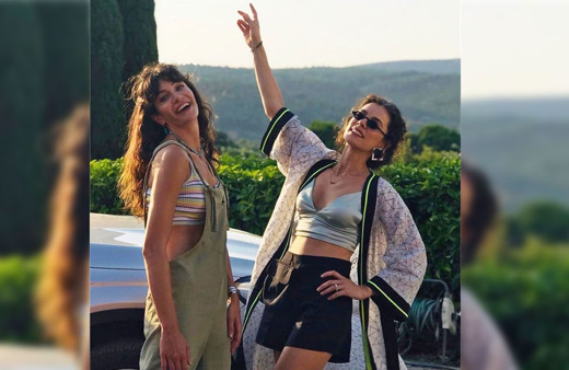 Özge Özpirinçci'nin partisini polis bastı! Berrak Tüzünataç'ın tepkisi olay