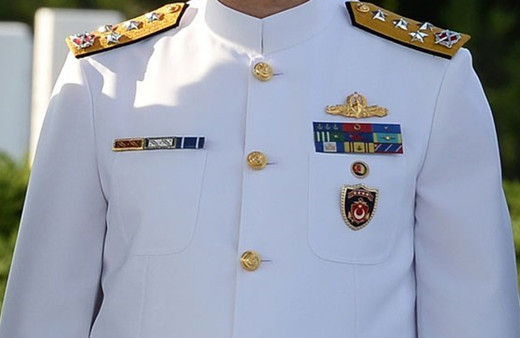 Bildiriye imza atan emekli amirallerin lojman ve koruma hakları iptal edildi