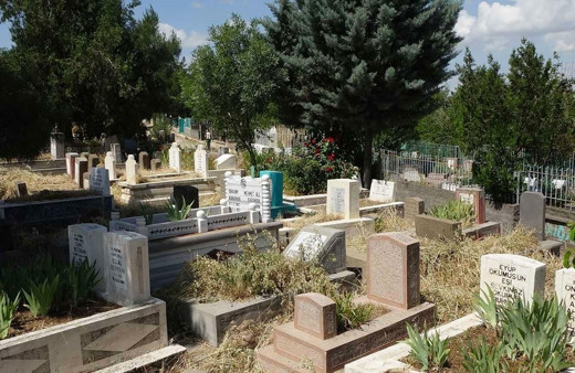 Gelini tarafından kötü muamele gördüğü iddiaları mezar açtırdı