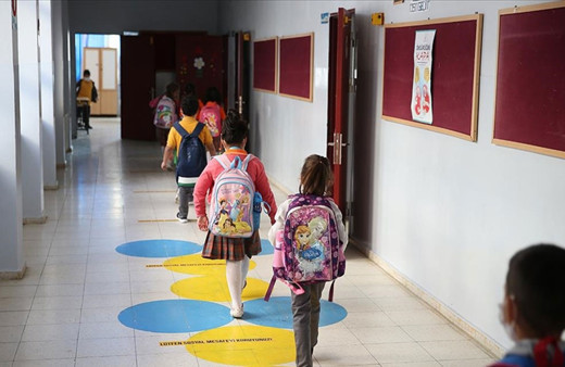 Depremden sonra nakil olan öğrencilerden kaçı okuluna döndü?