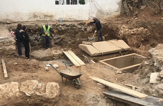 Bodrum'da 2400 yıllık mezar açıldı içinden çıkanlar heyecan uyandırdı