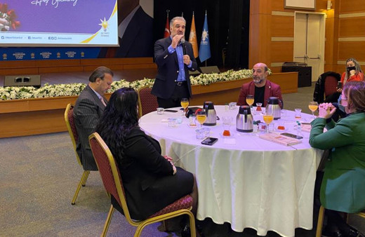 AK Parti İstanbul İl Başkanı Osman Nuri Kabaktepe Romanlarla buluştu  