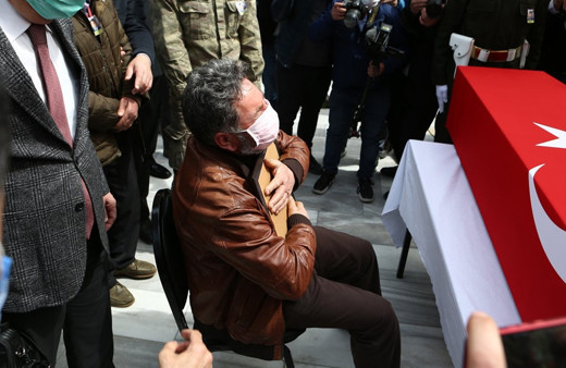 Şehit Türk Yıldızı Yüzbaşı Pilot Burak Genççelep Trabzon'da son yolculuğuna uğurlandı